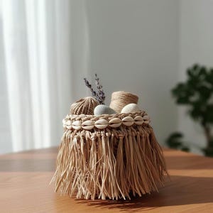 Makramee Kauri Muschel Korb | Perlen Boho Aufbewahrungs- & Schmuckschale | Handgemachter rustikaler Korb aus Bali