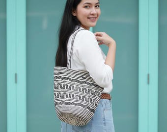 Handmade Woven Bucket Beach Bag | Natural bohemian Rattan Straw Summer Purse Shoulder Bag Bali Holiday Tote