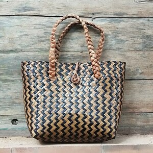 Borsa in paglia intrecciata anni '80 borsa naturale quadrata borsa hippie boho chevron borsa vintage tote borsa cestino chevron borsa cestino alghe marine immagine 2