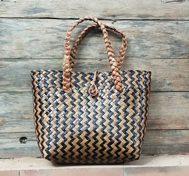 Borsa in paglia intrecciata anni '80 borsa naturale quadrata borsa hippie boho chevron borsa vintage tote borsa cestino chevron borsa cestino alghe marine immagine 2