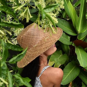 Ladies vintage hat, wide brim sun hat, wide brim sun hat, summer hat, straw beach hat, bridesmaids gifts, straw hat, gardening hat