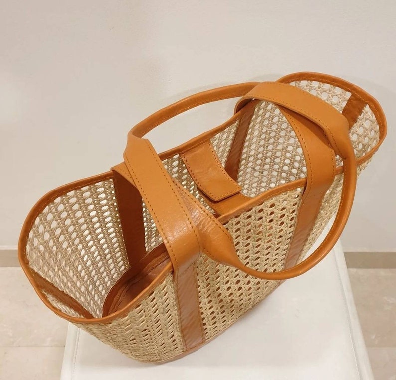 Handgefertigte Tasche aus Rattangeflecht und Leder Shopper aus Rattan Gurtbandtasche Rattantasche Bild 5