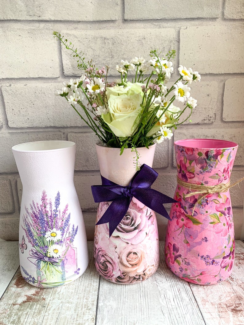 Lilac Vase, Vases for flowers, Glass vase 20cm, Pretty vase, Floral vase centrepiece, Vase gift, Mum vase, Painted vase, Butterfly vase, image 5