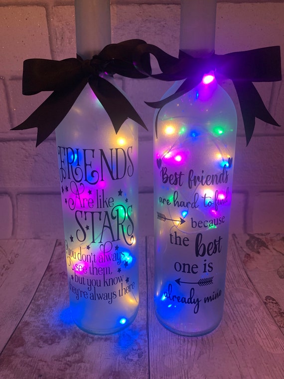 Best Friend Bottle Light, Gift for Friends Women, Best Friend Birthday  Gifts, Presents for Friends, Best Friends Are Hard to Find, Light Up -   Israel