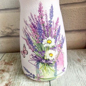 Lilac Vase, Vases for flowers, Glass vase 20cm, Pretty vase, Floral vase centrepiece, Vase gift, Mum vase, Painted vase, Butterfly vase, image 7