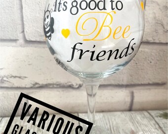 Bee wine glasses, Wine glass for friend, Bee lover gift, Bee drinking glasses, Birthday wine glasses for best friend, Bumble bee glass, Gin