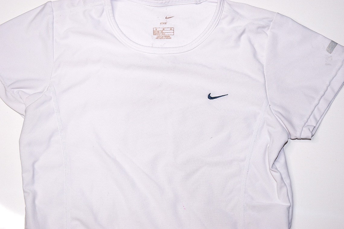 plain white nike shirt