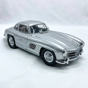 Kyosho Mercedes Benz 300 SL Diecast- collectible Classic Cars- scale 1:18 -  car collectors gift- men cave