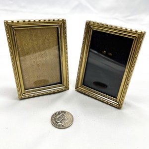 Vintage Verzierte goldene Fotorahmen, Jugendstil, Kleiner Tisch Bilderrahmen, Paar goldene Rahmen, Art Deco, Mama Geschenk