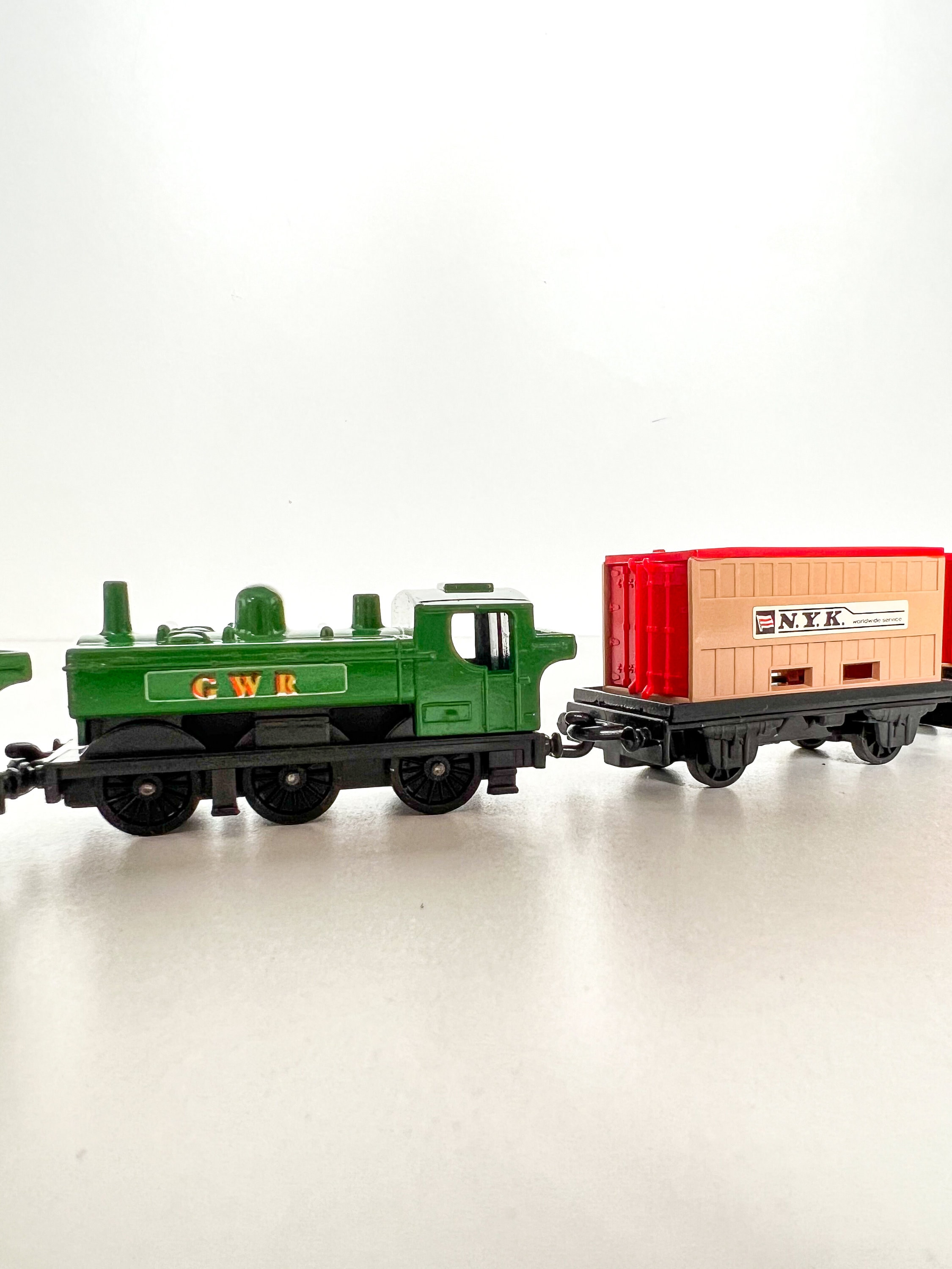 ヴィンテージ マッチボックス レスニー トレインセット：ディーゼル