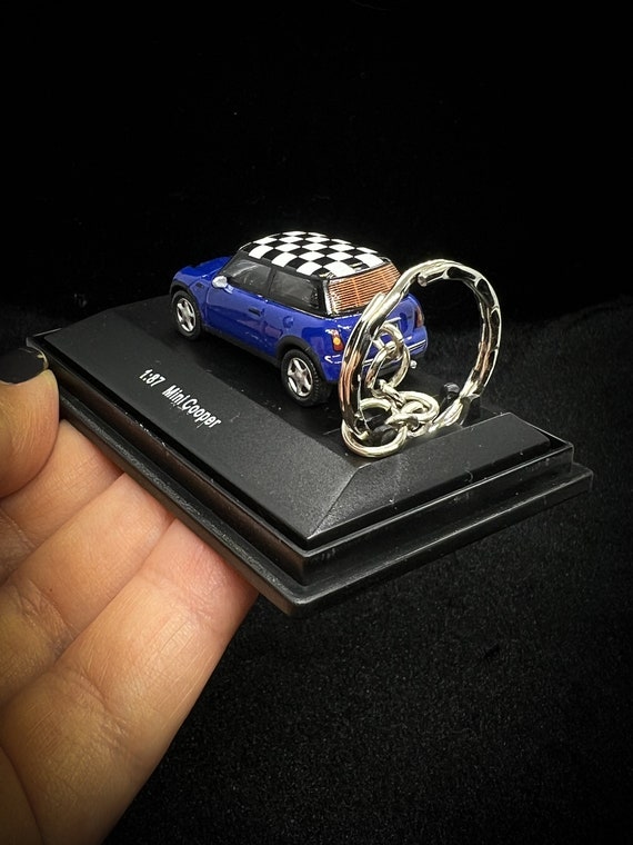 Mini Cooper,checkered flag  Car key ring- key hol… - image 7