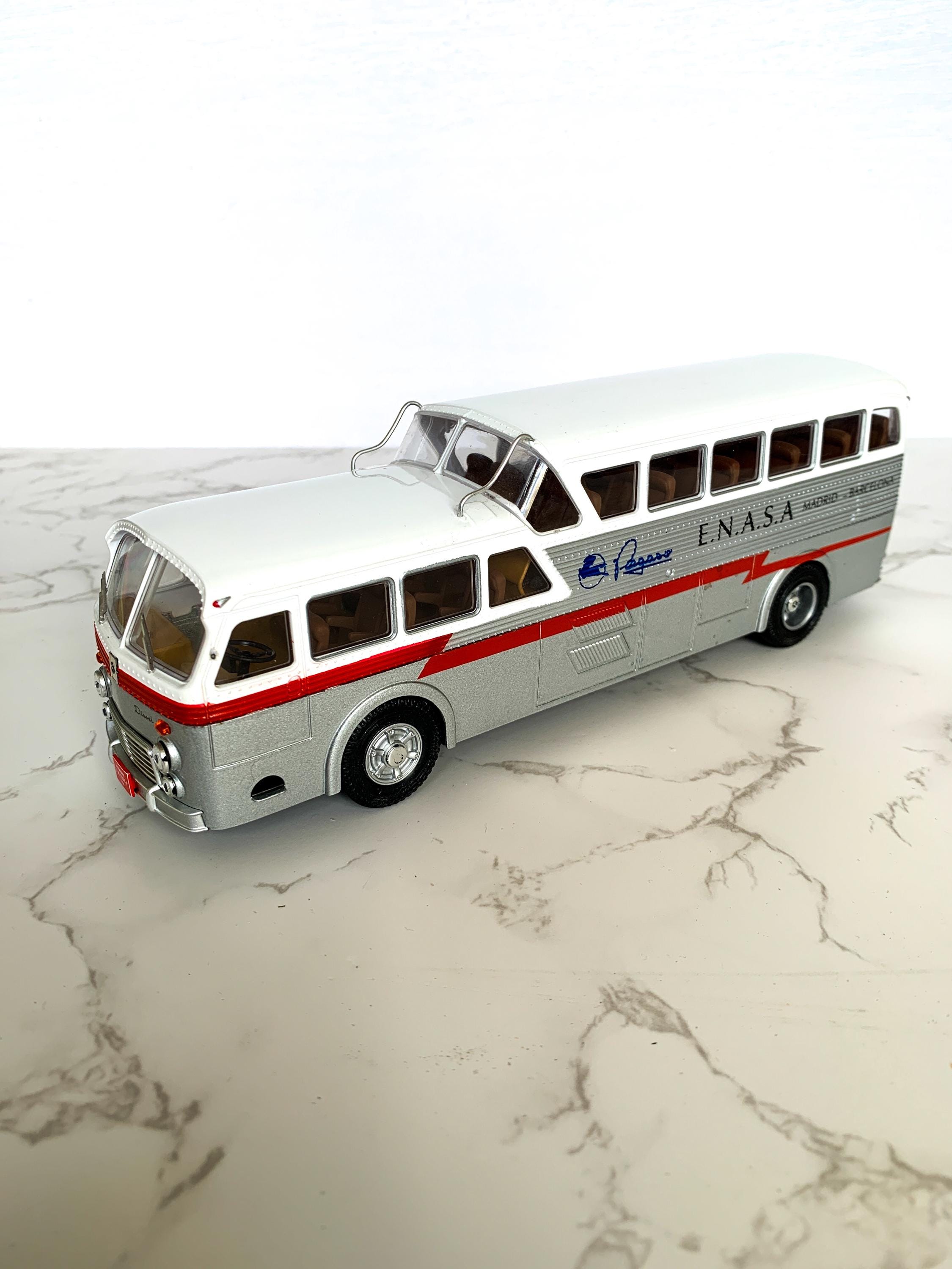 PEGASO Z-403 Model Bus 1:43 Scale Ixo MONOCASCO Spain Madrid