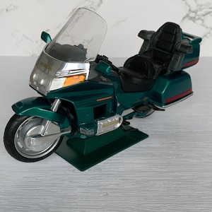New Ray Roadrider Collection Honda Gold Wing Emerald Green Die 