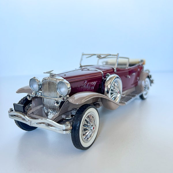 Franklin Mint diecast model car 1930 Duesenberg J Derham Tourster very collectible.rare