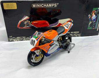 ミニカー MINICHAMPS DUCATI 996 R SUPERBIKE 2001 MINICHAMPS DUCATI 996 R SUPERBIKE 2001 I