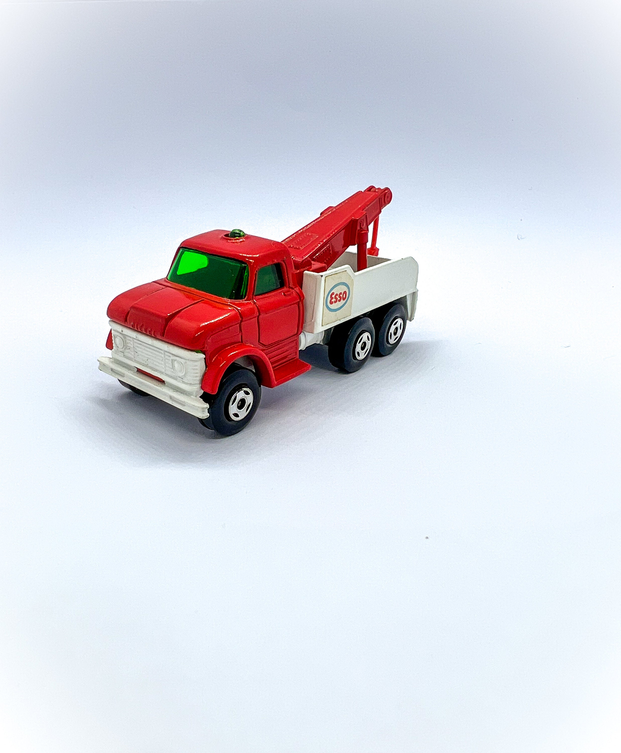 Vintage Lesney Matchbox ESSO Wreck Truck No. 71: Diecast Crane