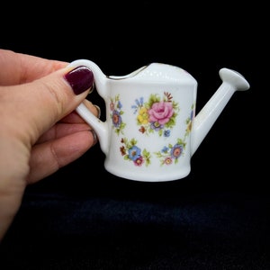 Vintage miniature watering can , small watering pot, dollhouse ornaments , classique china by modus staffordshire