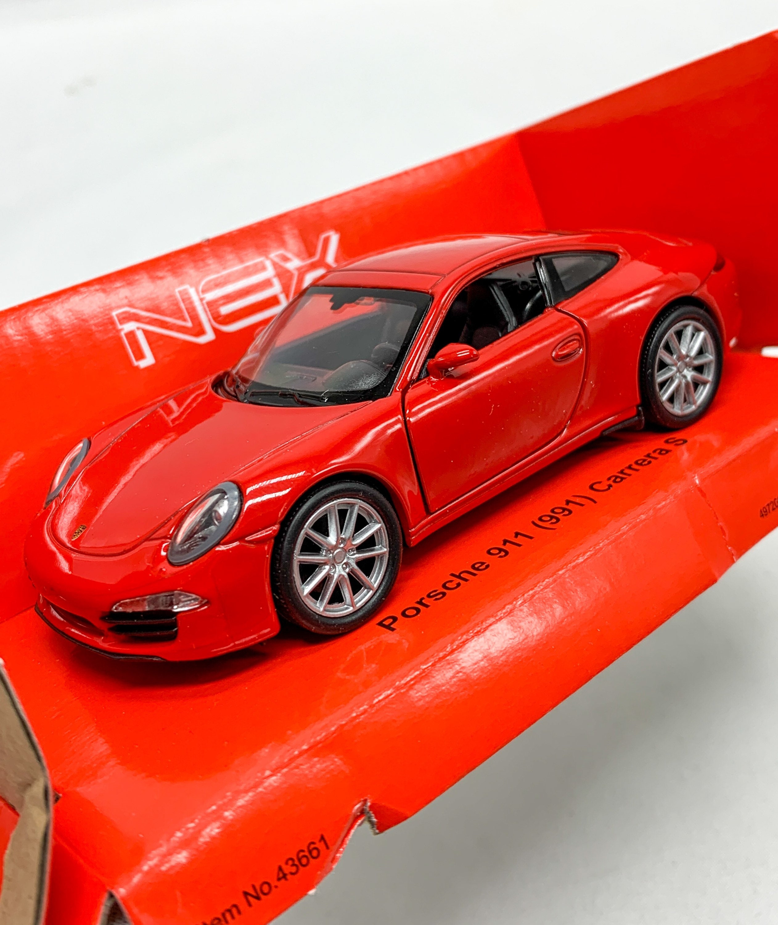 Miniature 1/43 Porsche 911 Carrera Collection IXO Idée Cadeau