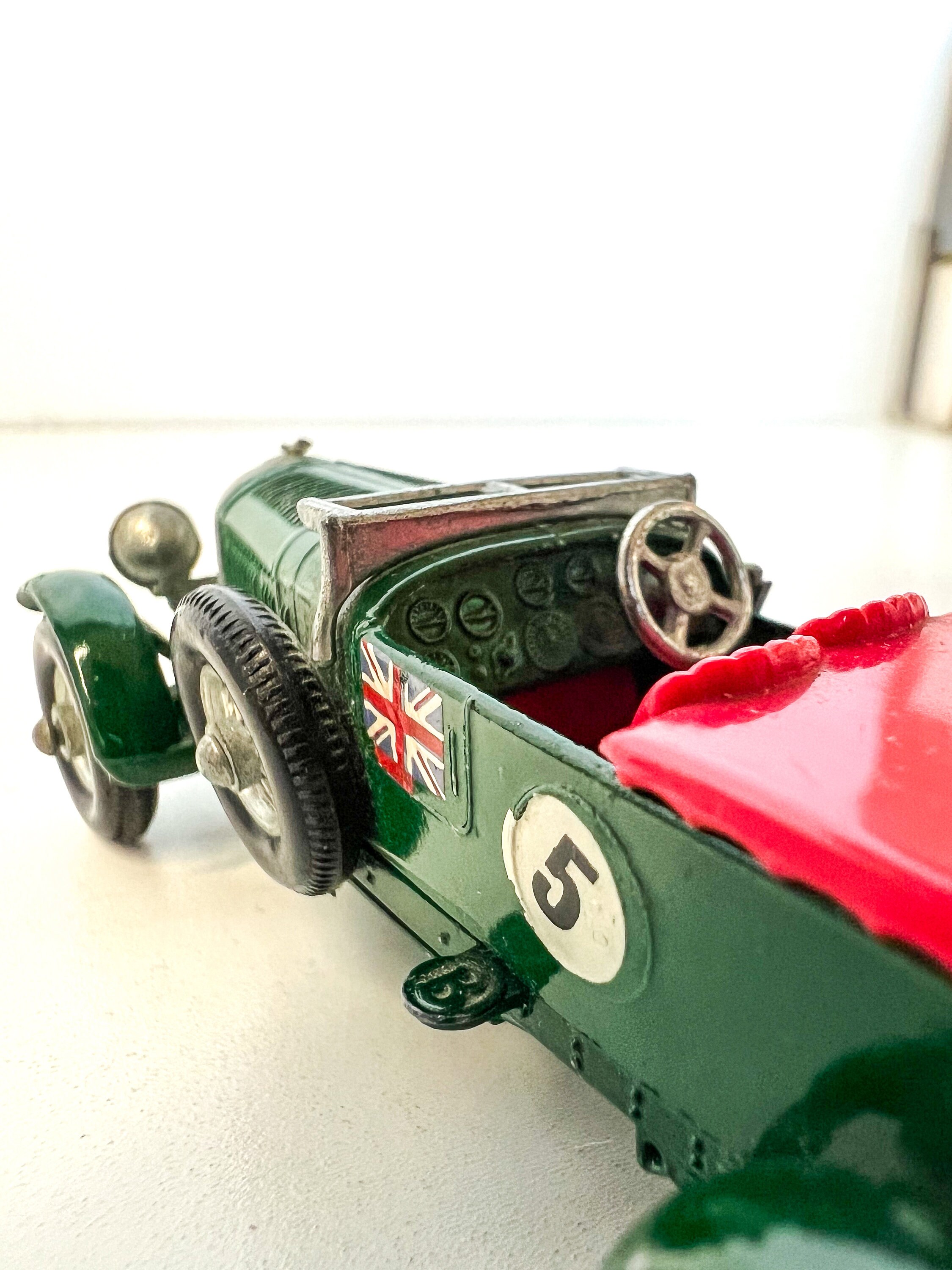 Vintage Lesney Matchbox Bentley Y-5: 1929 4.5 Litre Diecast Model