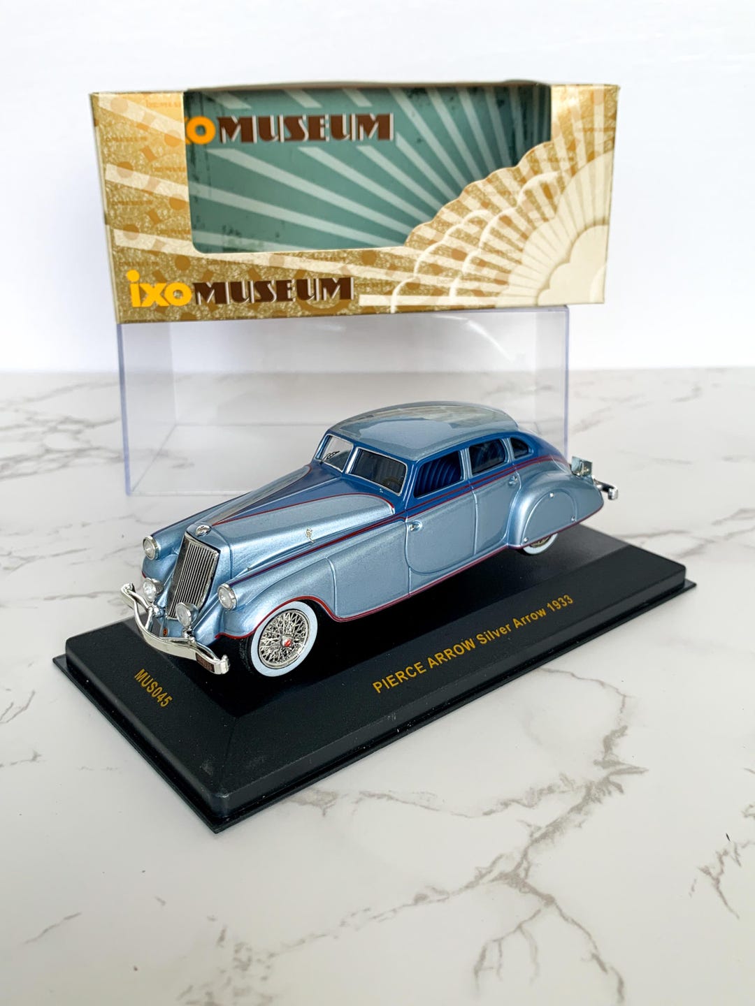 Amazon.co.jp: 1/43 人気希少品 アルファロメオ カングーロ