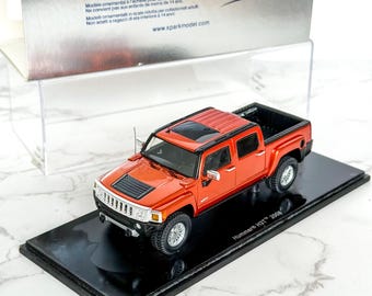 1/18 Hummer H2 SUV Orange Maisto Executive Edition Wood Display