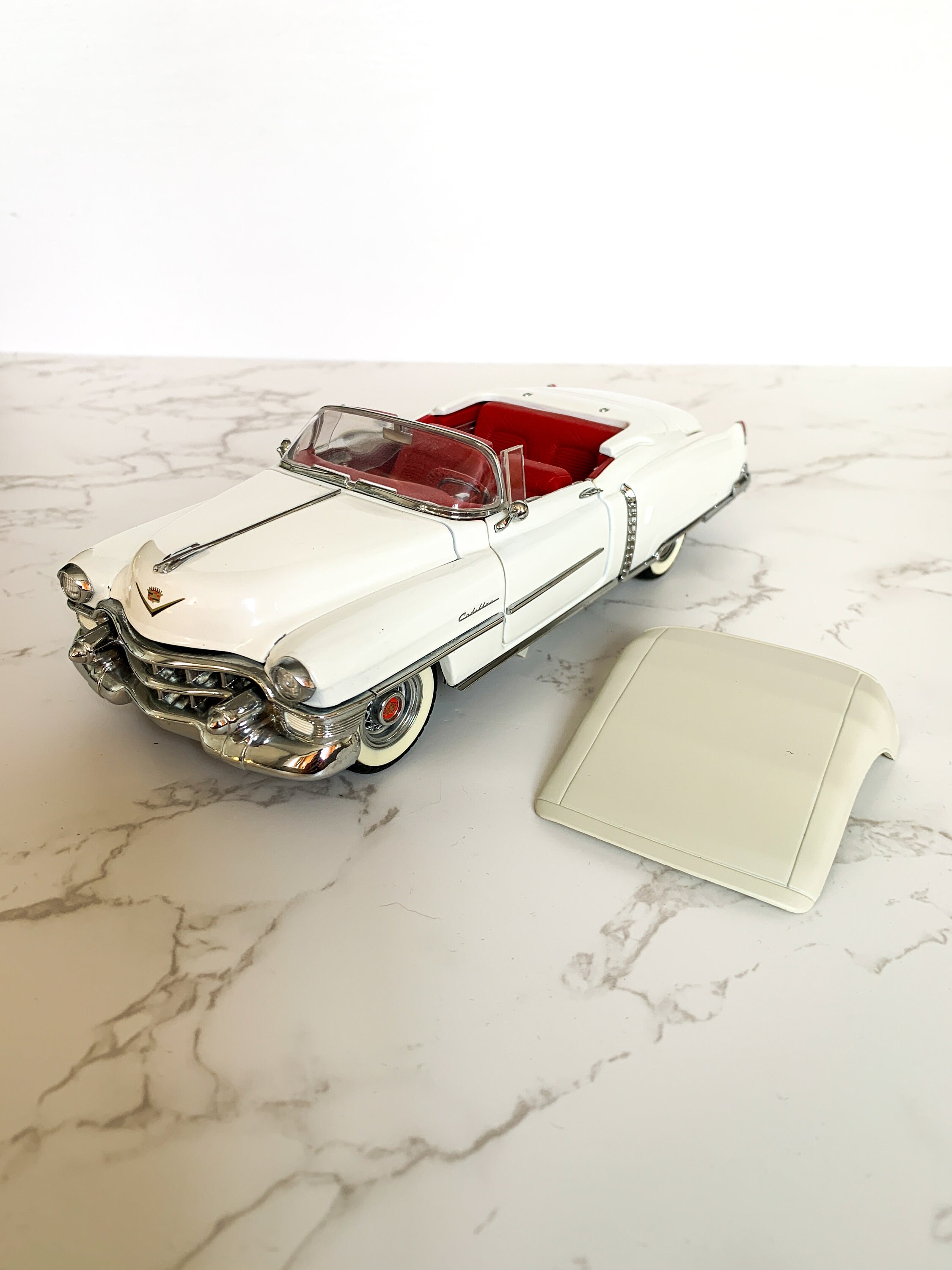 ミニカー CADILLAC(FRANCLIN MINT) Diecast Franklin Mint Model, 1953 Cadillac Eldorado 1/24 Scale