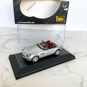 IXO Models 1/42 Scale Model Car MOC076 - 2001 BMW Z8 - Silver