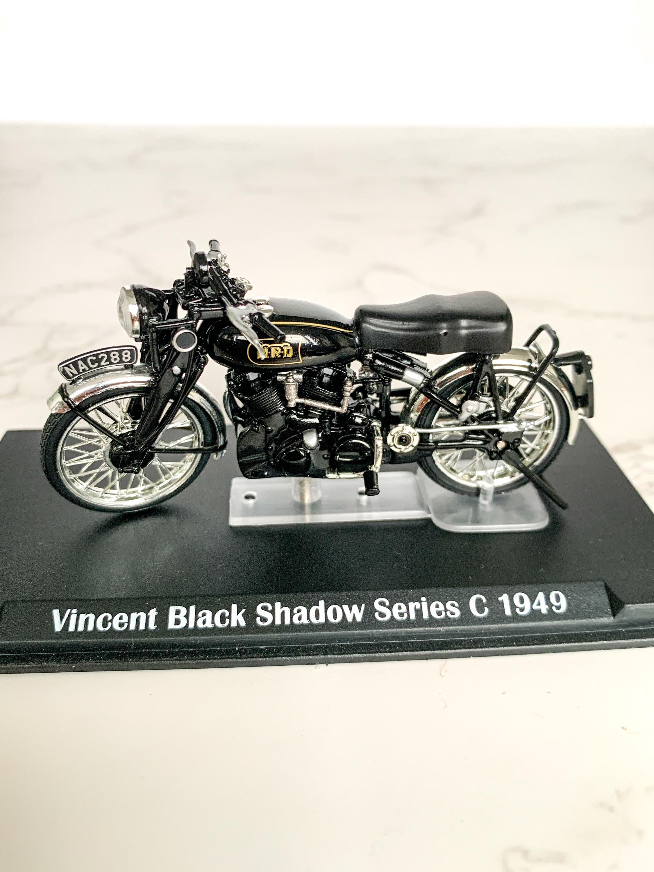 1/24 ヴィンセント HRD あぐま Black Shadow 1954 by Ixo