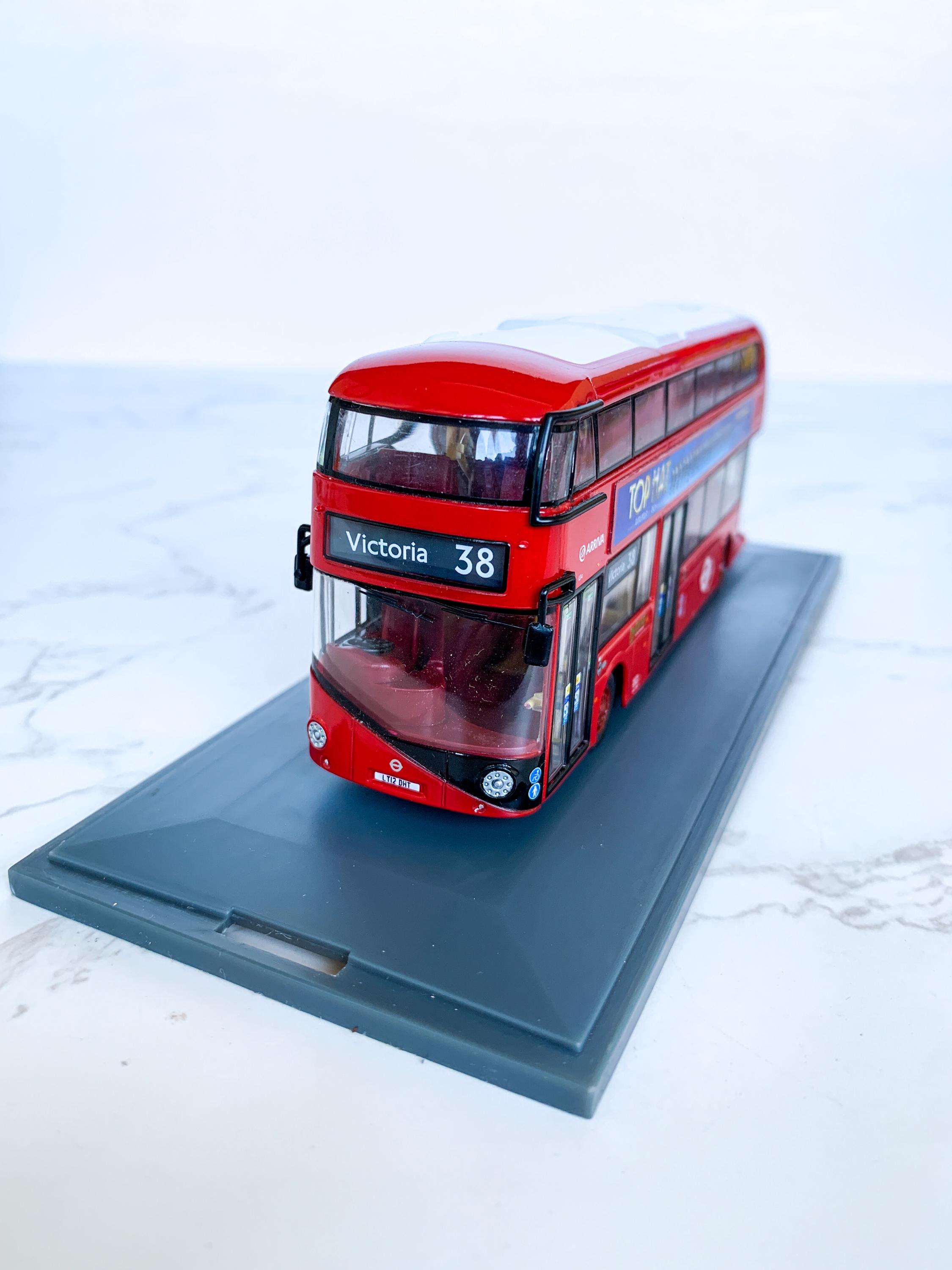 Corgi OM46607 1:76 Scale ARRIVA New Bus for London 38 Victoria