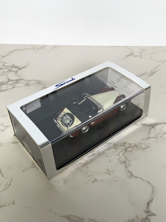 ミニカー 1/43 Morgan Aero 8 GT3 2007 Morgan Aero 8 GT3 2007 - 1/43 Scale Spark S0373 Morgan Aero