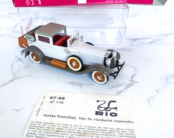 Ricko 1959 Maserati 3500 GT Vignale Diecast Model Car - Scale 1/18