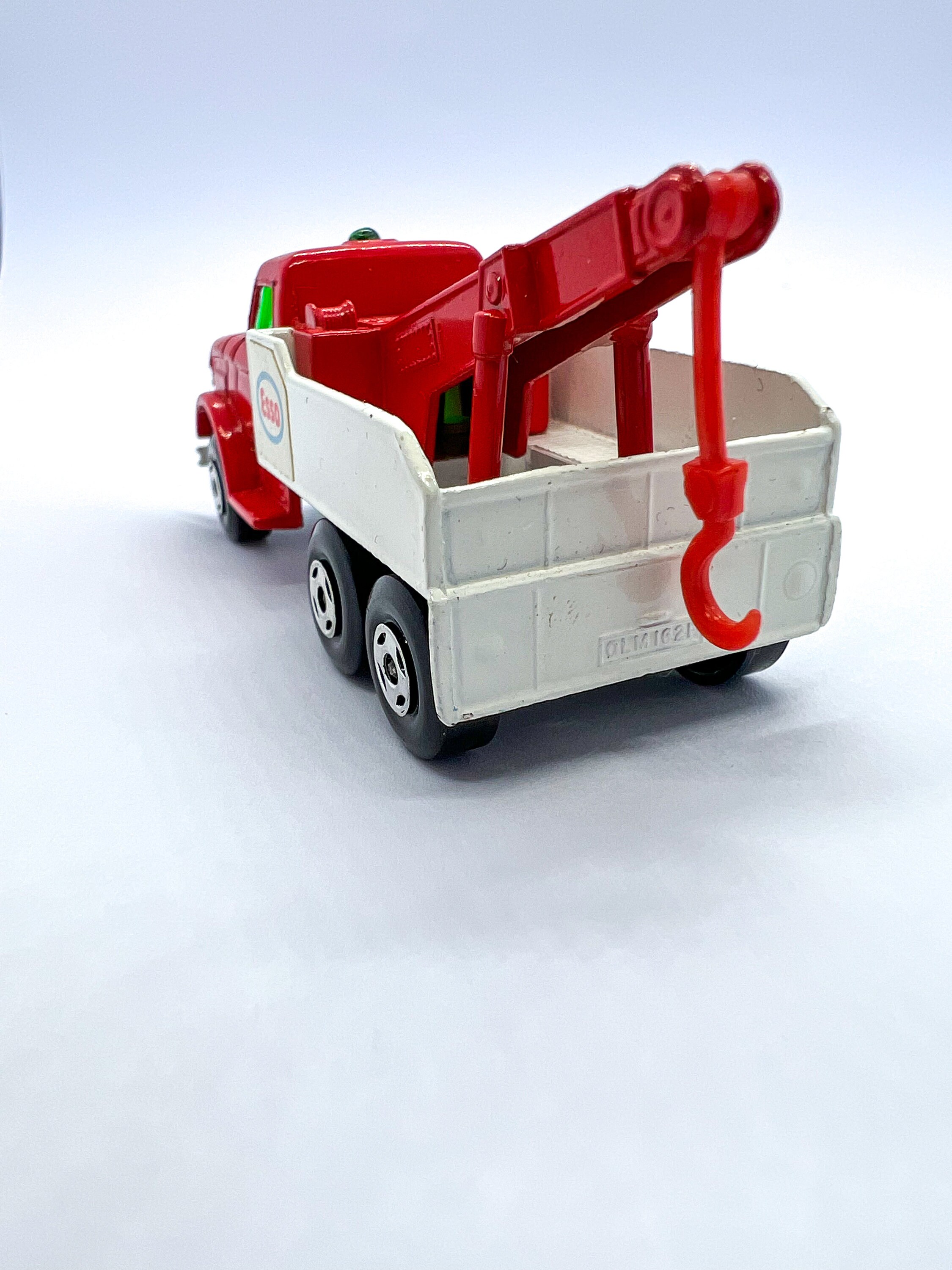 Vintage Lesney Matchbox ESSO Wreck Truck No. 71: Diecast Crane