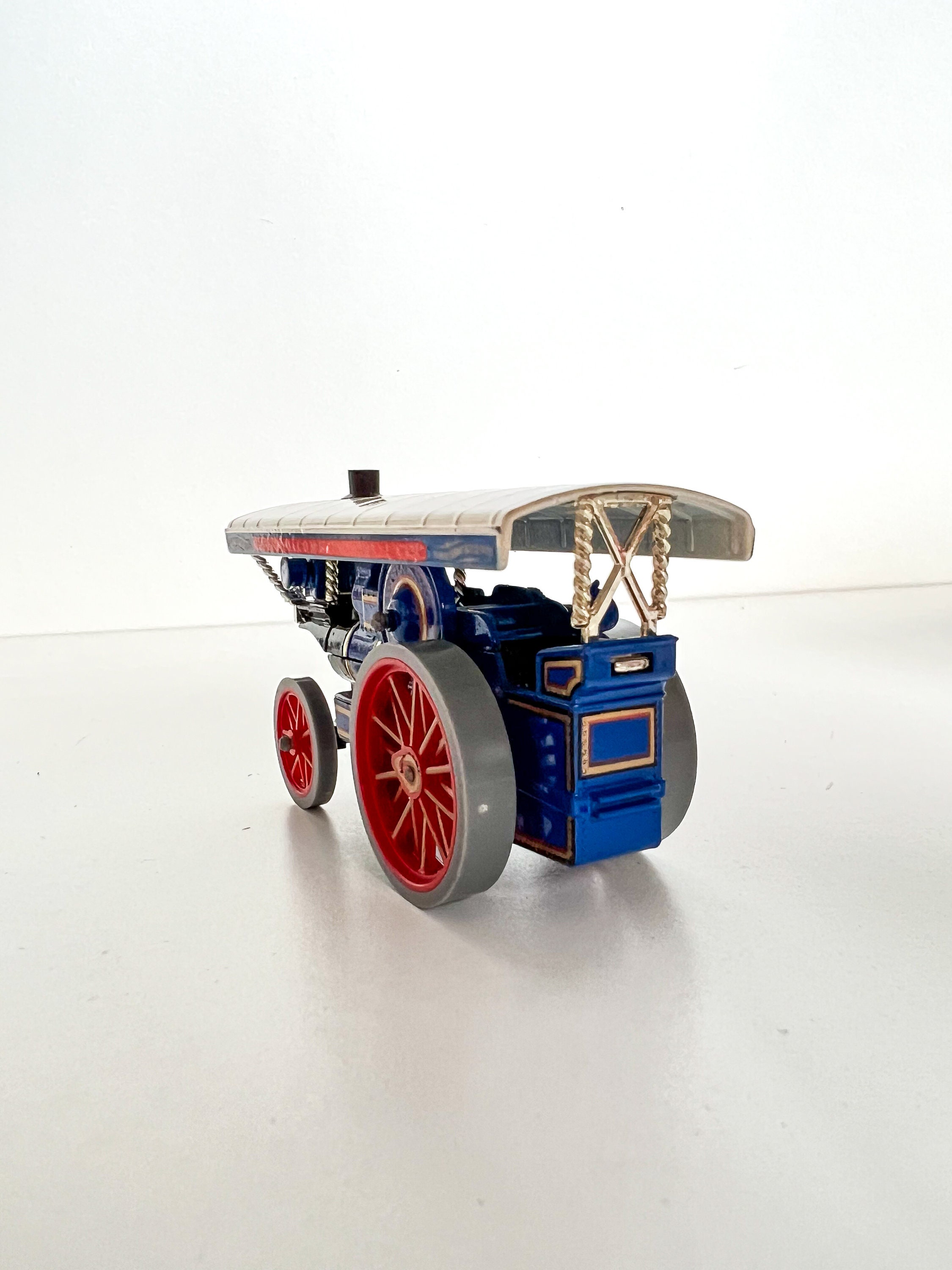 Matchbox Models of Yesteryear 10 1905 Fowler Showmans Engine