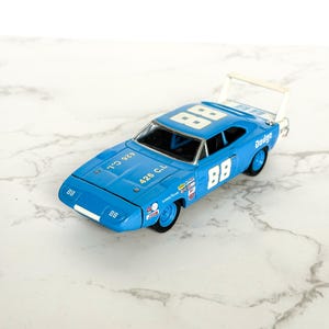 Vintage Dodge Charger Daytona #88 Model Car – 1:43 Scale Universal Hobbies