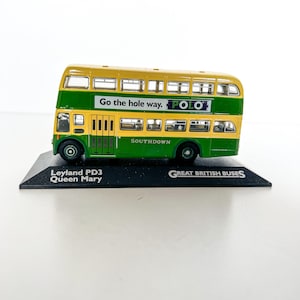 Great British Buses - Atlas series Leyland PD3 Queen Mary Double Decker Bus - 1:76 Scale - Collectable Diecast Model