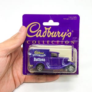 MAJORETTE Cadbury's Buttons Ford Model Van auf Karte