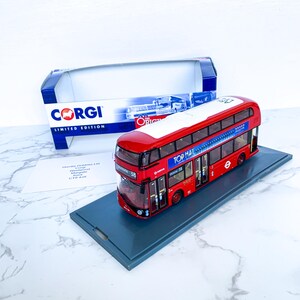 コーギー OM46607 1:76 スケール ARRIVA ロンドン向け新バス 38 ビクトリア「TOP HAT」エディション