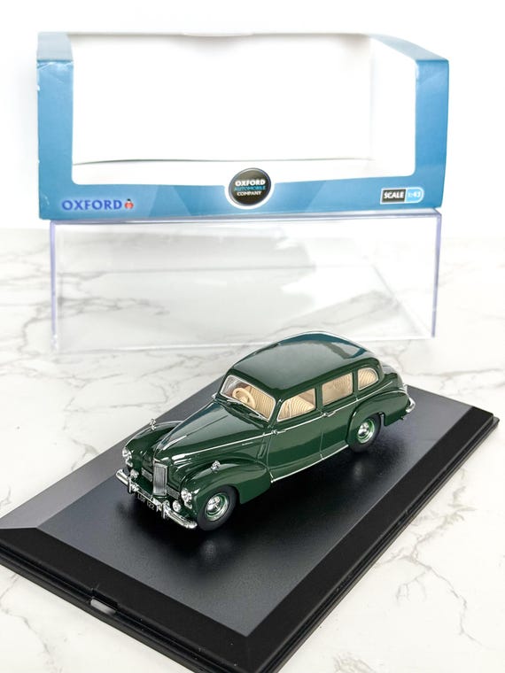 Oxford Diecast Humber Pullman Limousine 1:43 – Fern Green