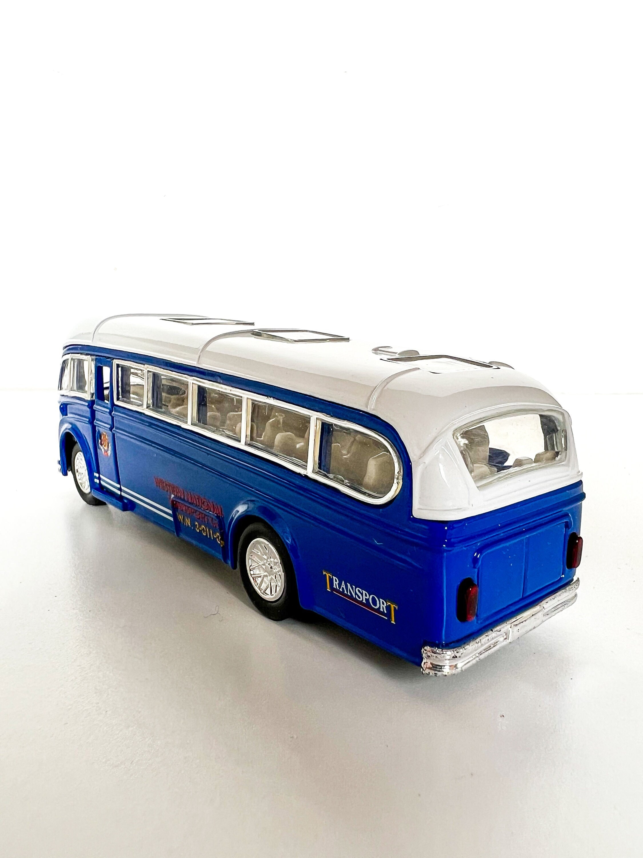 Blue White Bus Scale Model Southend Corporation Toy 3 -  Portugal