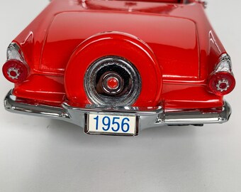 ダンベリーミント 1956 フォード サンダーバード - レッド