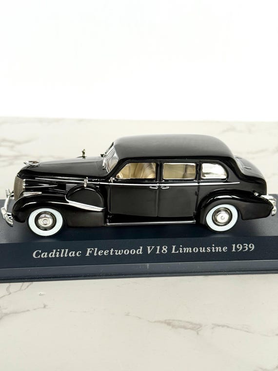 キャデラック フリートウッド V18 リムジン 1939 | 1:43スケール ダイ