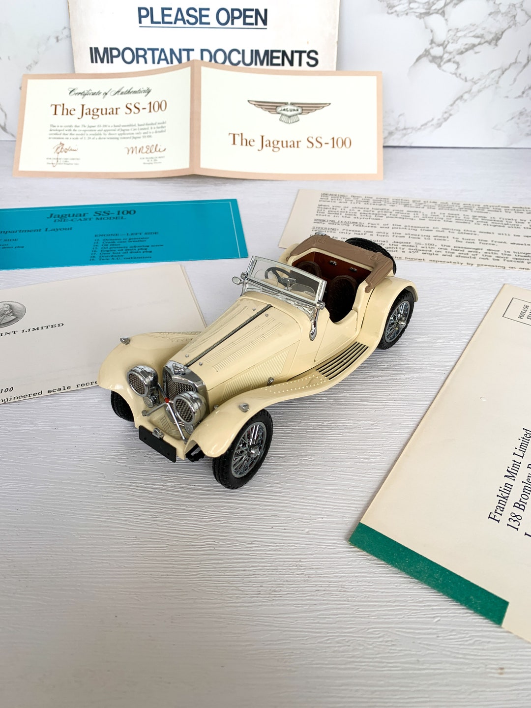 Jaguar SS100 1938 Miniature Franklin Mint Collection Du Médailler, échelle 1:24