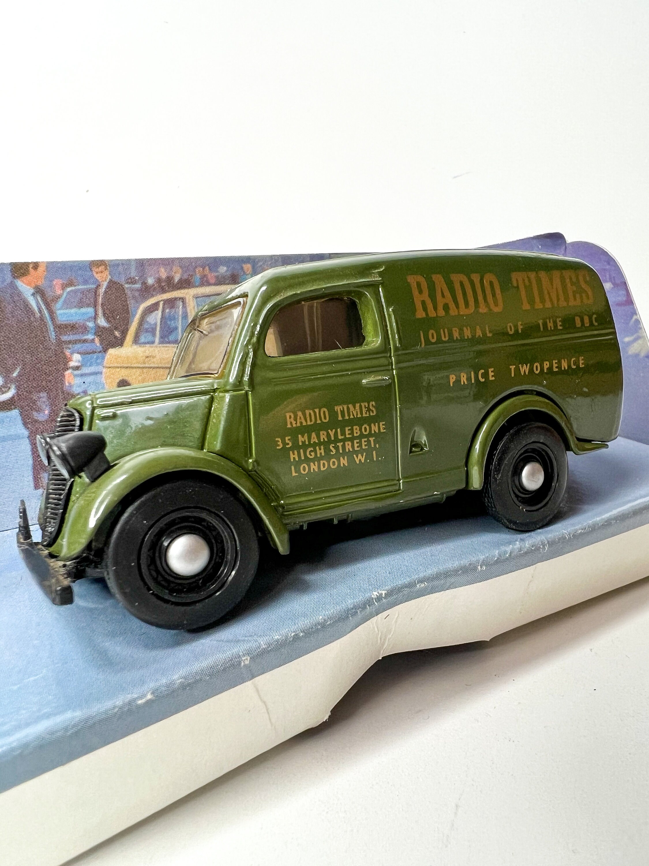 Vintage Dinky Ford E83W Van: 1950 Diecast Radio Times Model - Etsy