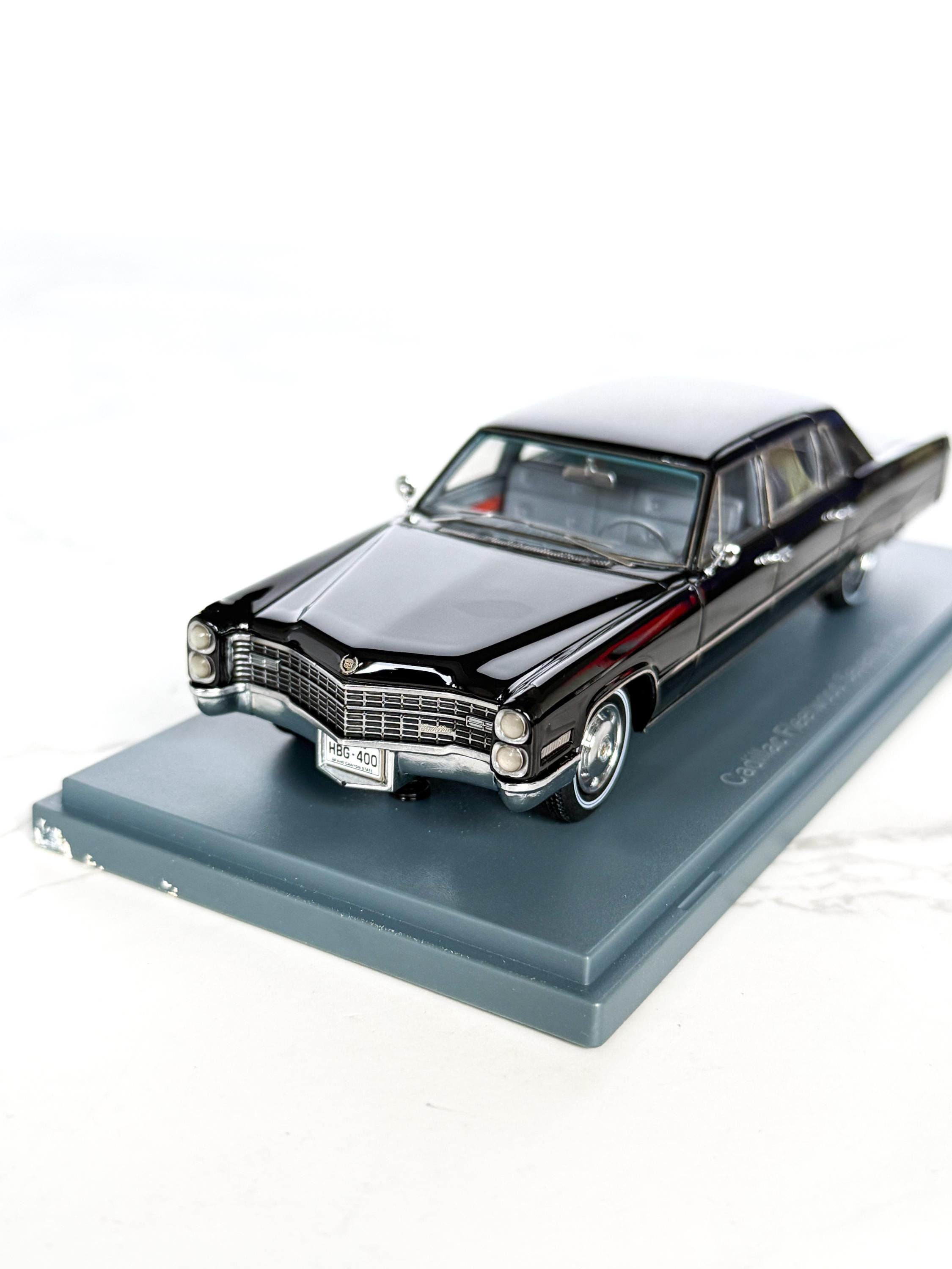 ミニカー CADILLAC FLEETWOOD Cadillac Fleetwood Seventy-five 1:43 Scale Model Car - Black