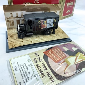 Limited Edition Lledo Days Gone 1931 Morris Van 1/43 scale