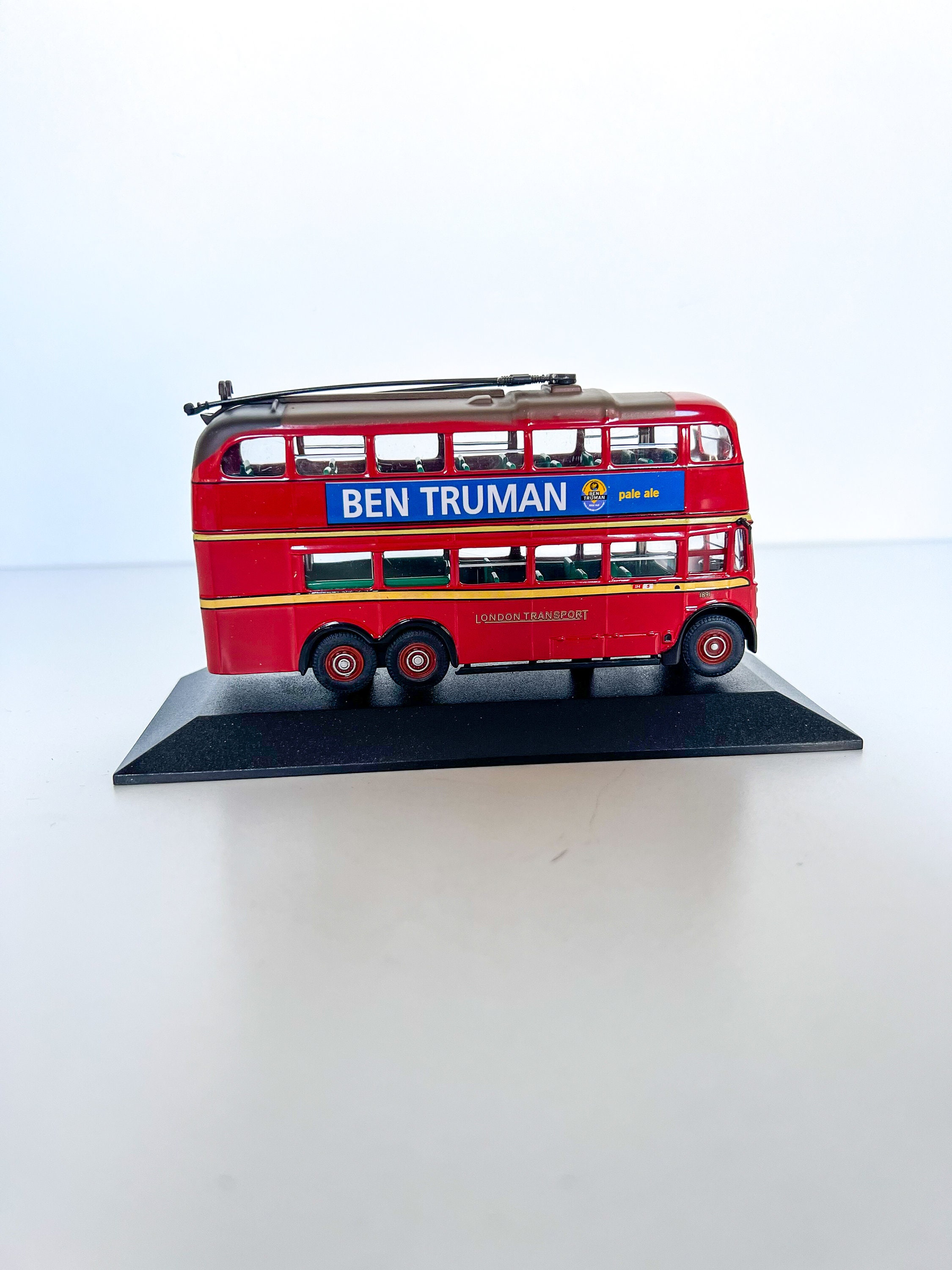 Great British Buses - Atlas Series 3 Axle Q1 Trolley Bus - 1