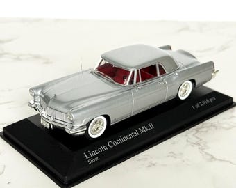 Minichamps – 1:43 scale – Lincoln Continental Mk.II (1956) – Limited Edition 1 of 2,016 – Silver