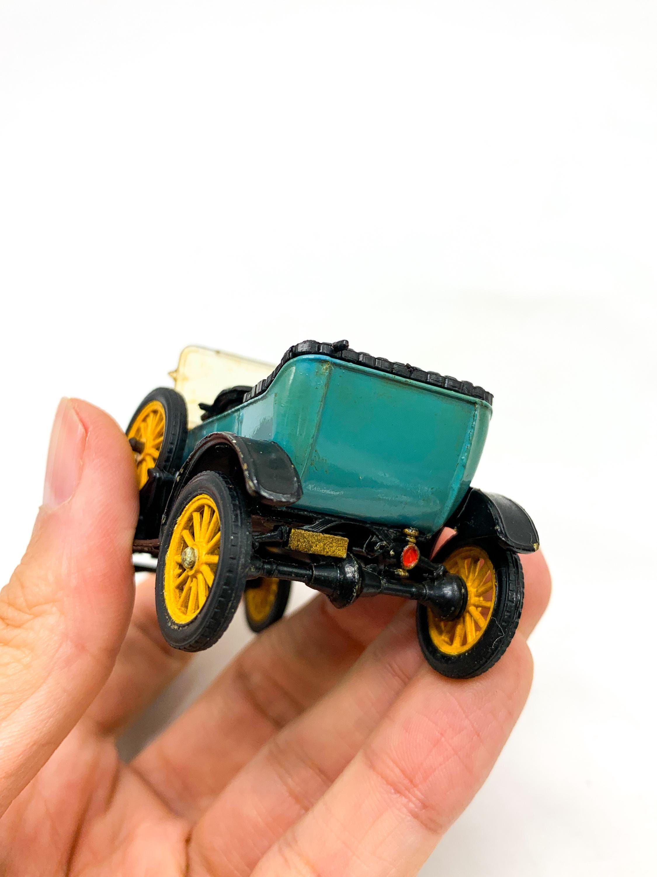 ミニカー Corgi Classics 1915 Ford Model T Powerhouse Collection - '1915 T Model Ford' Corgi Classics model car