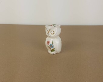 ヴィンテージ磁器製フクロウの置物：金縁の陶器製ソルトシェーカー