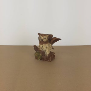 Vintage owl on a log figurine. Ceramic owl. Owl gift.